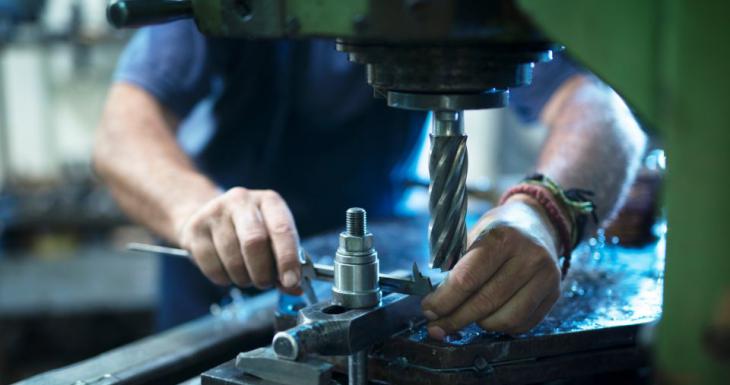 Cómo elegir maquinaria industrial de segunda mano según tu sector