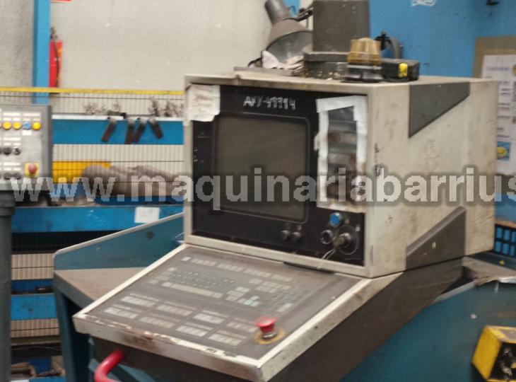 - - Taladro FICEP de tres cabezas Mpd. 924 D con cambio de ocho herramientas (2)